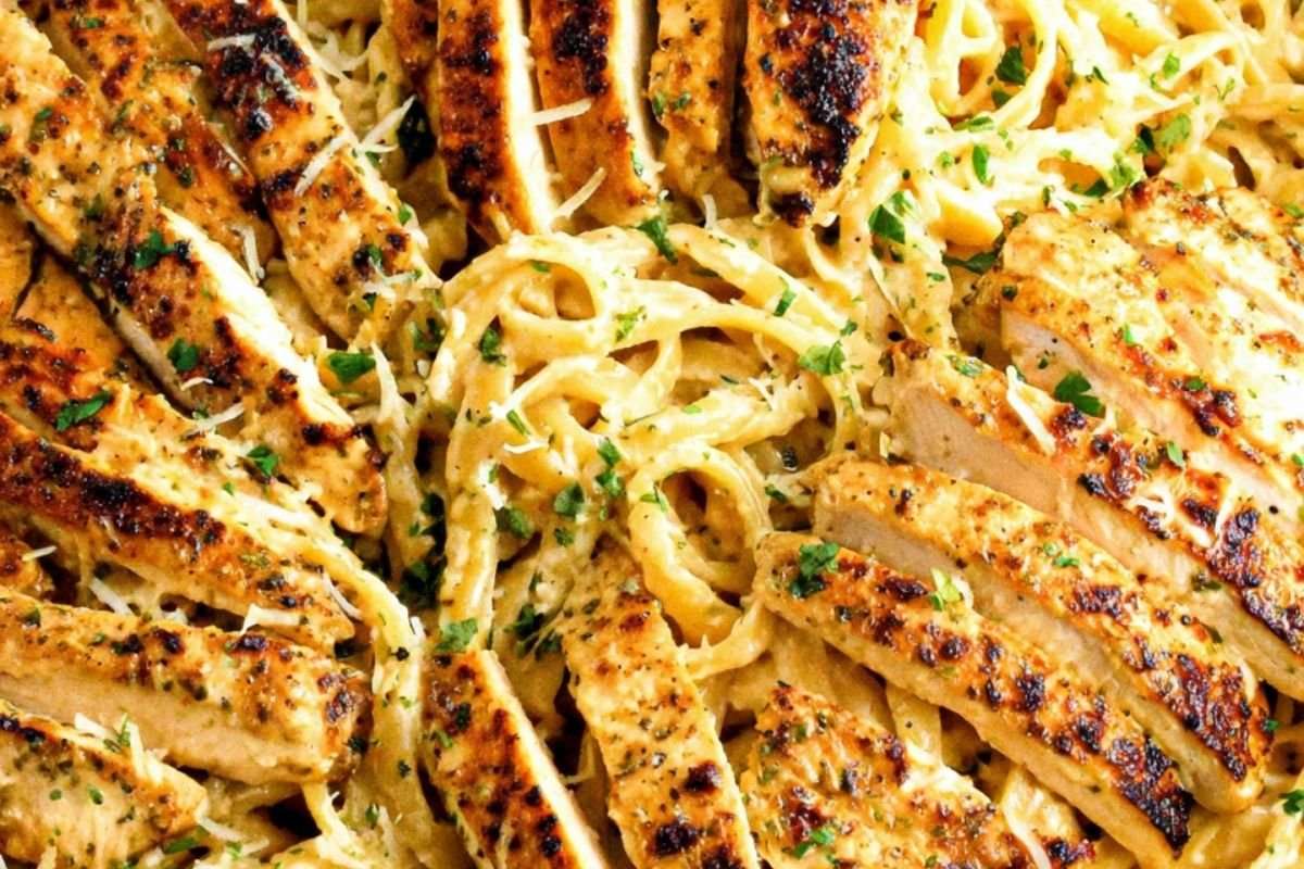 Chicken Alfredo: The Ultimate Creamy Pasta Dish You’ll Want to Cook Again and Again