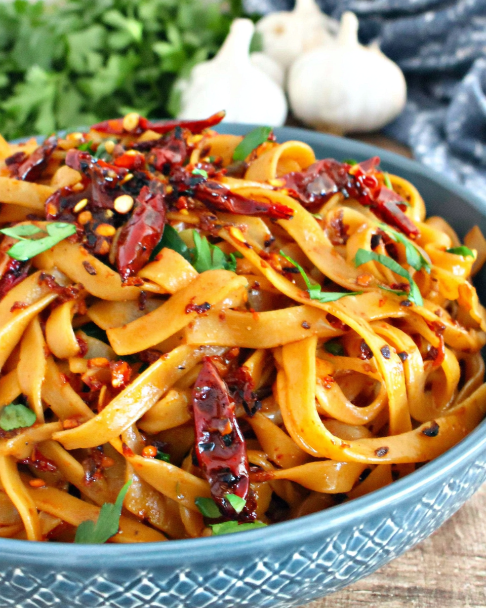 Easy Spicy Garlic Chili Noodles Recipe